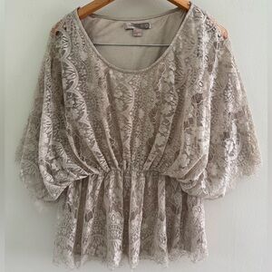 2000s F21 Champagne Emprie waist Lace Blouse